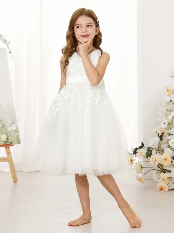 A-Line/Princess Lace Sleeveless V-Neck Knee-Length Flower Girl Dresses Floral Lace Dress